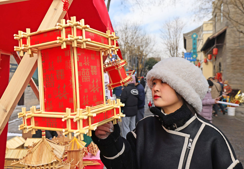 老字號(hào)阿膠城過(guò)大年2.jpg